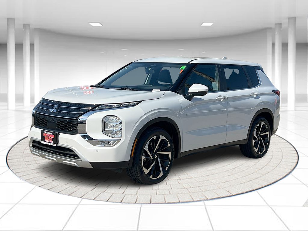 Black 2024 Mitsubishi Outlander SE FWD SUV / Crossover Front-Wheel Drive Continuously Variable Transmission