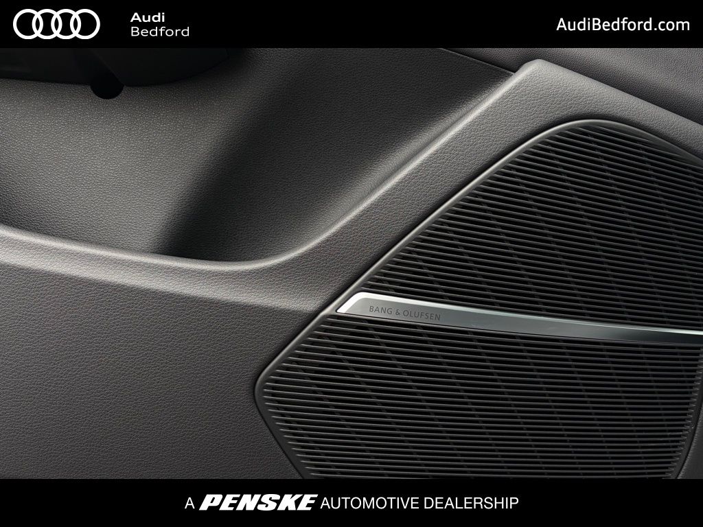 Thumbnail: 2026 Audi Q8 - 13