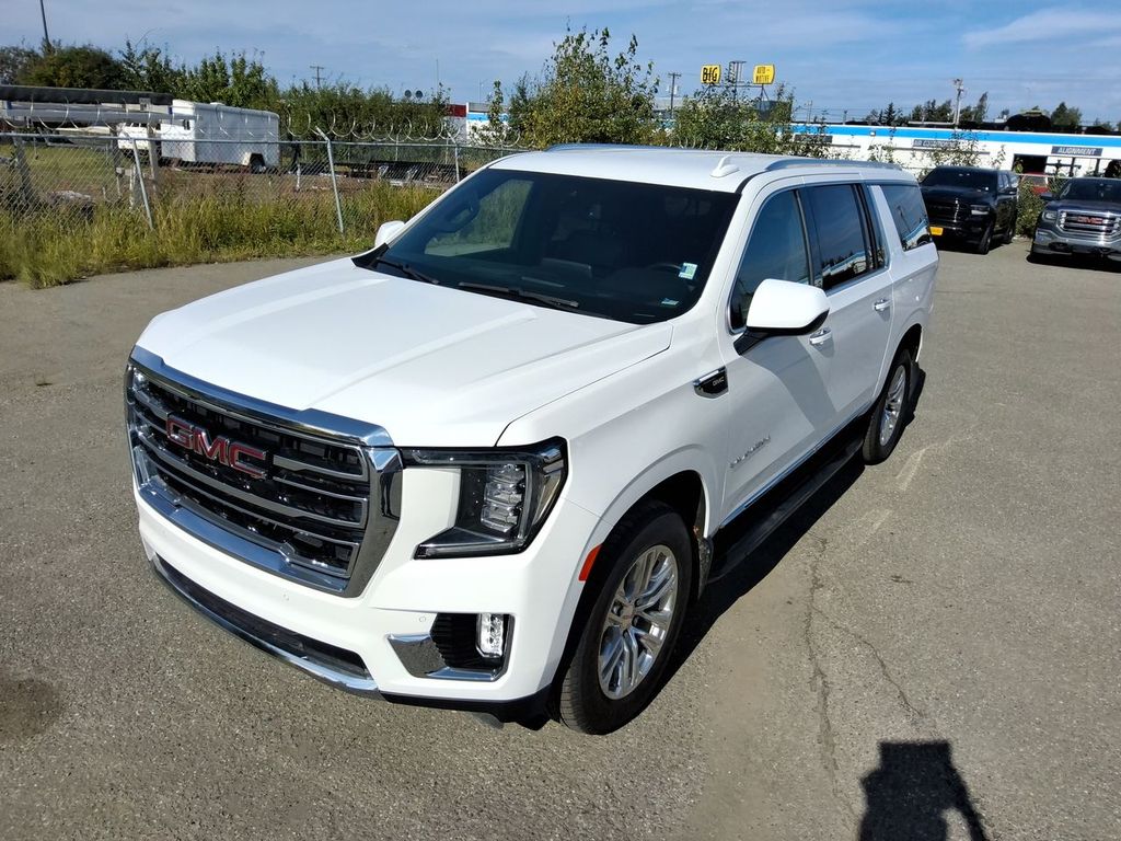 2023 GMC Yukon XL SLT