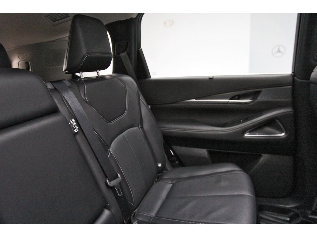 2024 INFINITI QX60 LUXE Black at Central Houston Nissan