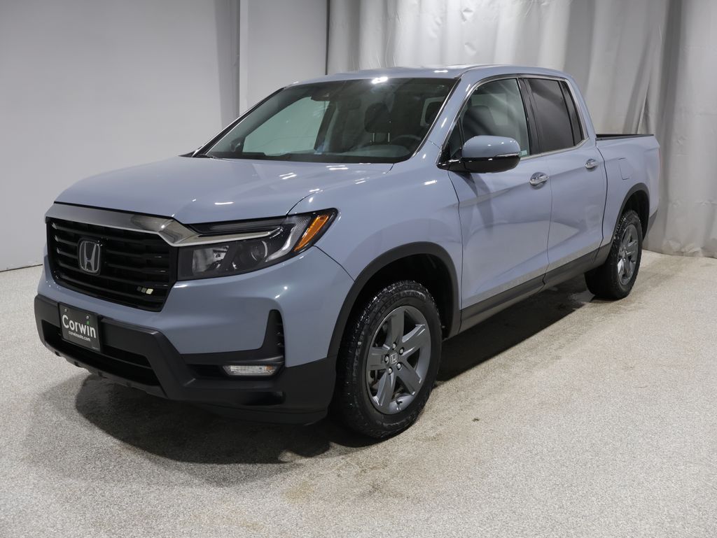 View vehicle photo 7