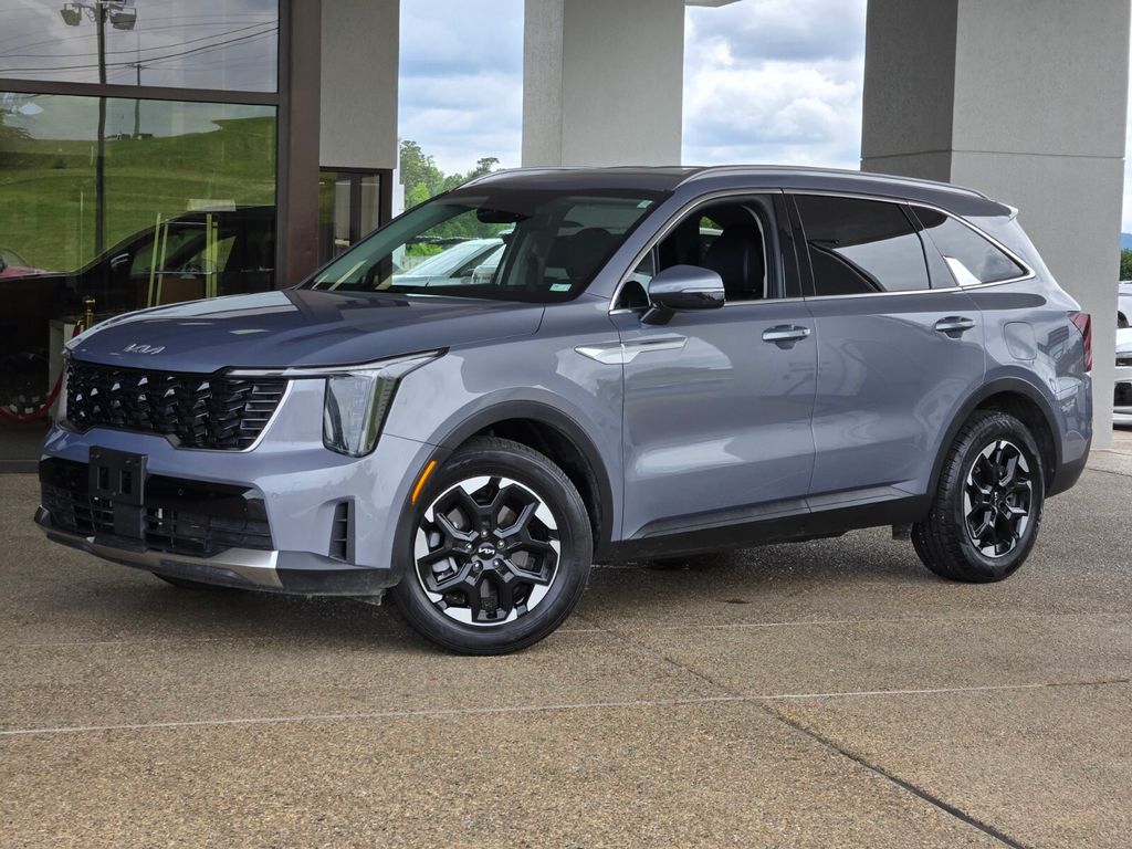Silver 2025 Kia Sorento SUV / Crossover Front-Wheel Drive 8-Speed Automatic