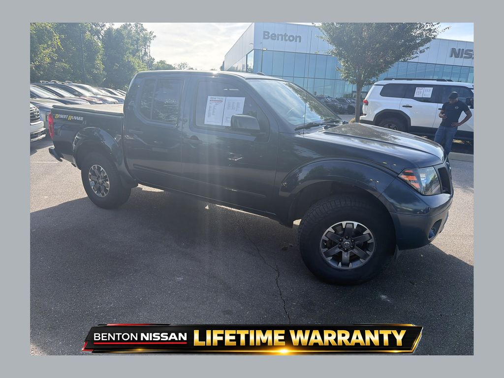 Arctic Blue Metallic 2017 Nissan Frontier Desert Runner Crew Cab Pickup Truck 4X2 5-Speed Automatic Overdrive