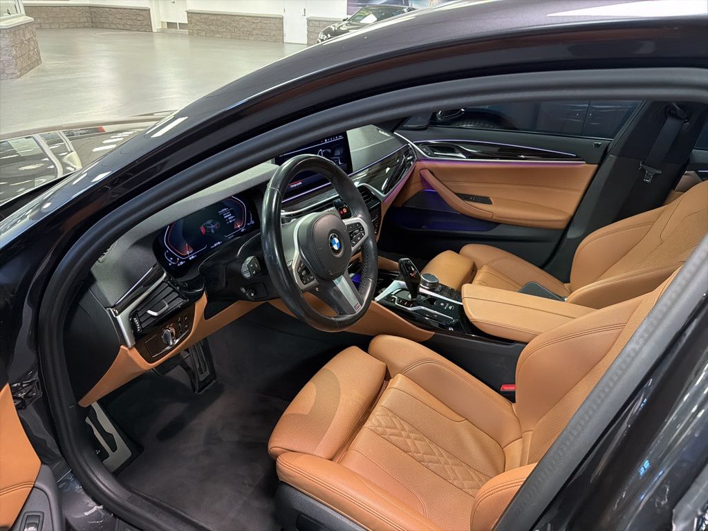 Thumbnail: 2023 BMW 5 Series - 7