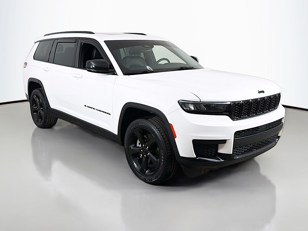 Used 2021 White Jeep Altitude image 42