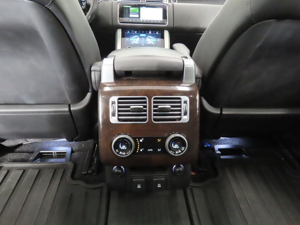 Thumbnail: 2019 Land Rover Range Rover - 29