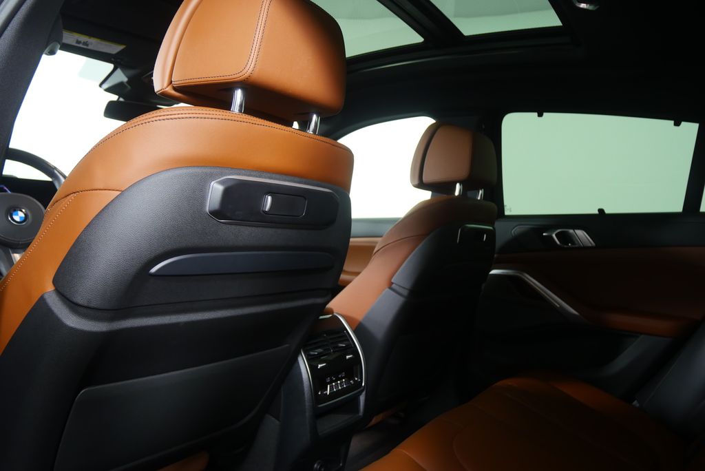 Thumbnail: 2024 BMW X6 - 16