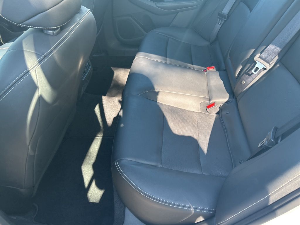 Used 2023 White Nissan 2.5 SL image 17