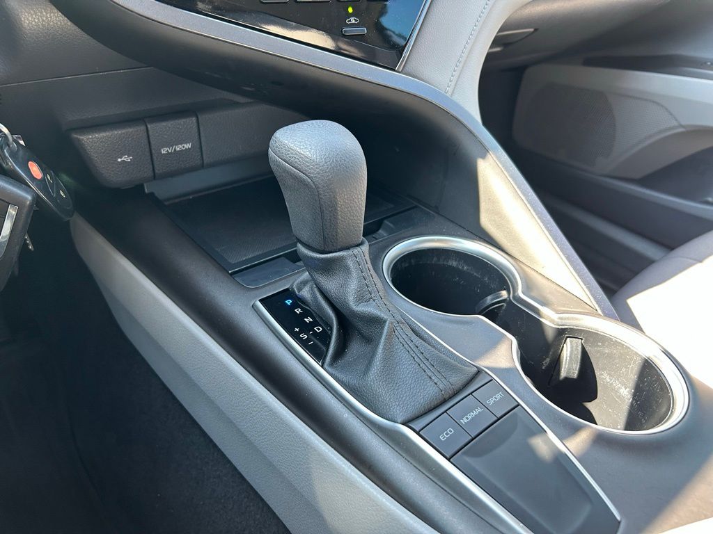 Thumbnail: 2023 Toyota Camry - 27