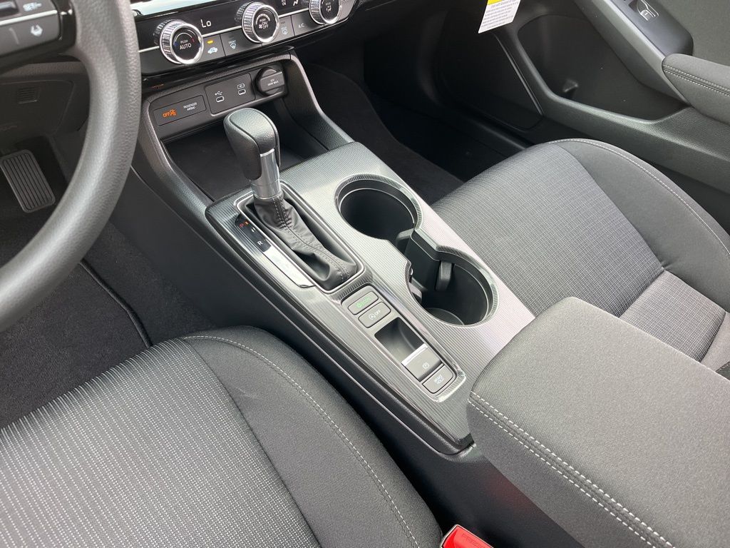 2025 Honda Civic LX 19