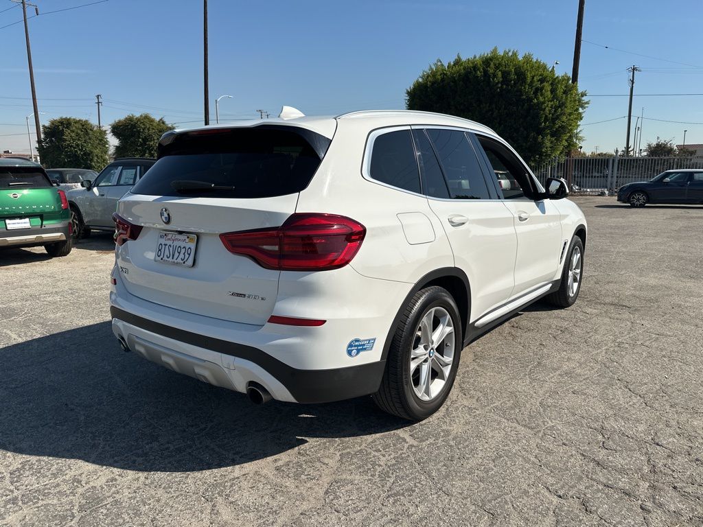 2021 BMW X3 xDrive30e 5