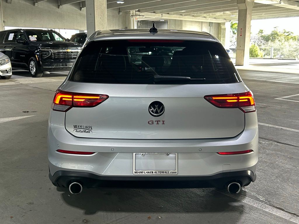 Used 2024 Reflex Silver Volkswagen SE image 4