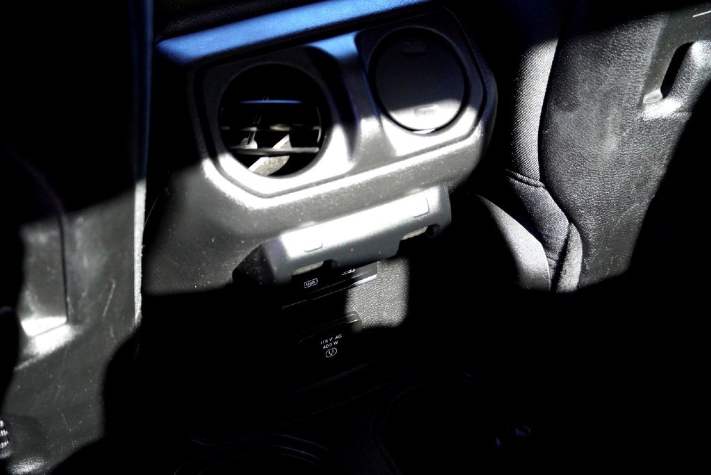 Used Car 2022 Jeep Gladiator  Rubicon For Sale Under $35,000 In Taylor, Texas