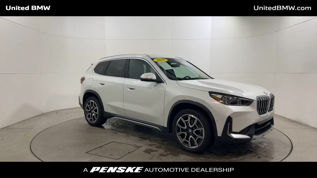 Thumbnail: 2025 BMW X1 - 2