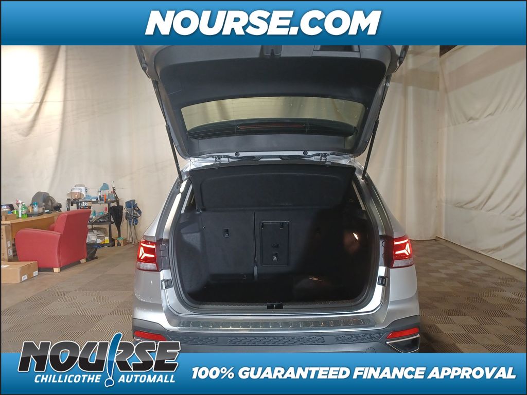 2022 Volkswagen Taos 1.5T SE photo