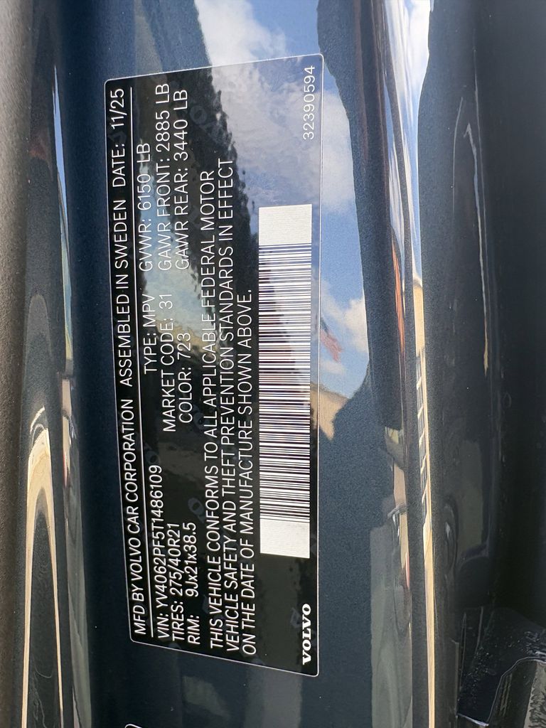 New 2026 Blue Volvo B6 Ultra image 30