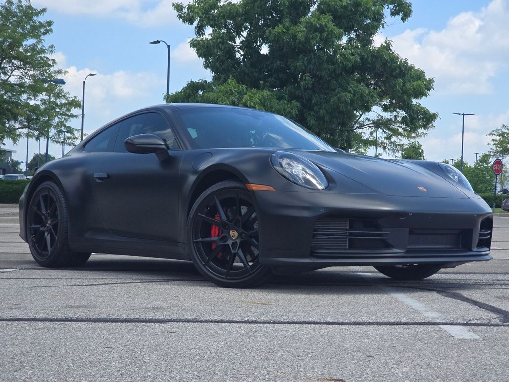 2025 Porsche 911 Carrera