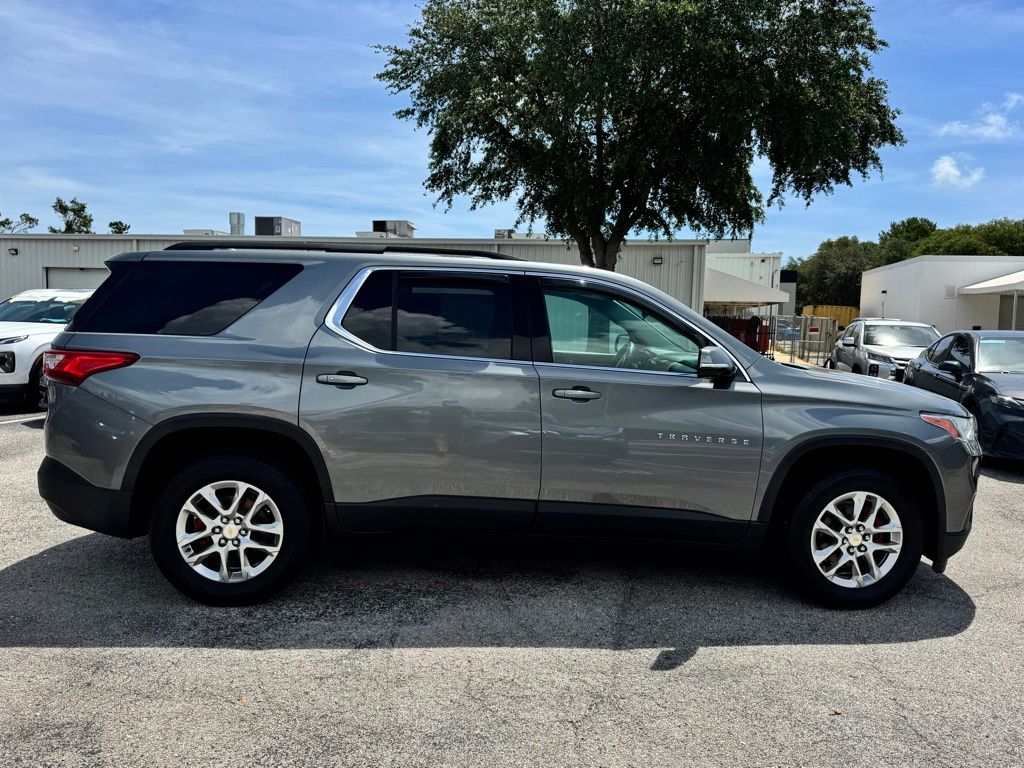 Used 2021 Chevrolet Traverse SUV