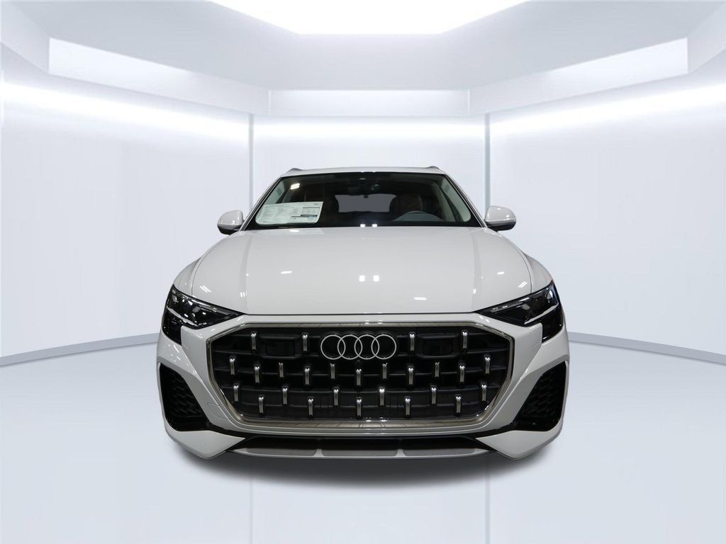 Thumbnail: 2026 Audi Q8 - 8