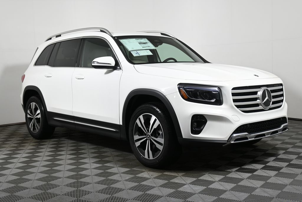 2025 Mercedes-Benz GLB 250 8