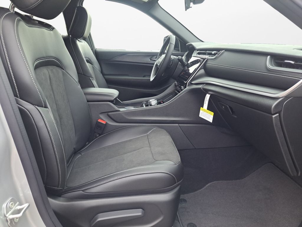 New Car 2025 Jeep Grand Cherokee  Altitude X For Sale Under $50,000 In Austin, Texas