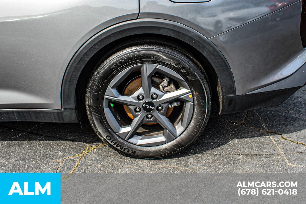 Used 2025 Gray Kia LXS image 15