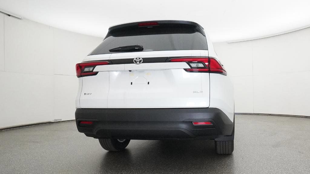 Thumbnail: 2026 Toyota Grand Highlander - 8