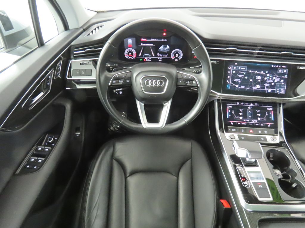 Thumbnail: 2022 Audi Q7 - 12