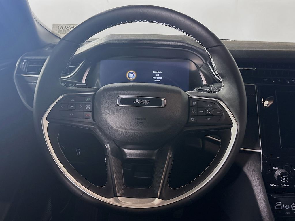 2025 Jeep Grand Cherokee Laredo X