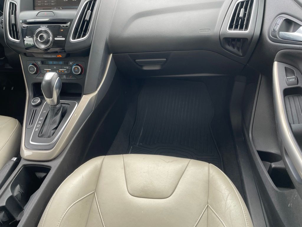 Used Car 2015 Ford Focus  Titanium For Sale Under $10,000 In Georgetown, Texas