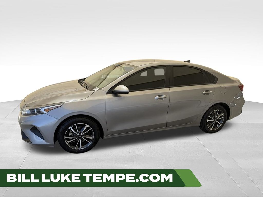 2023 Kia Forte LXS FWD