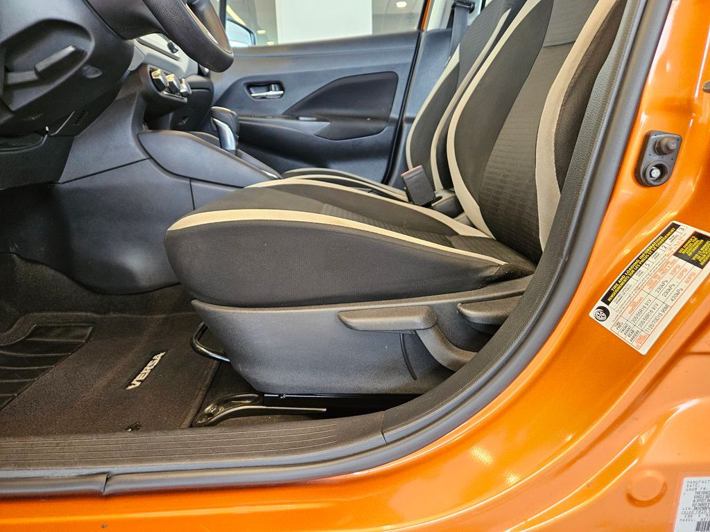 2021 Nissan Versa 1.6 SV