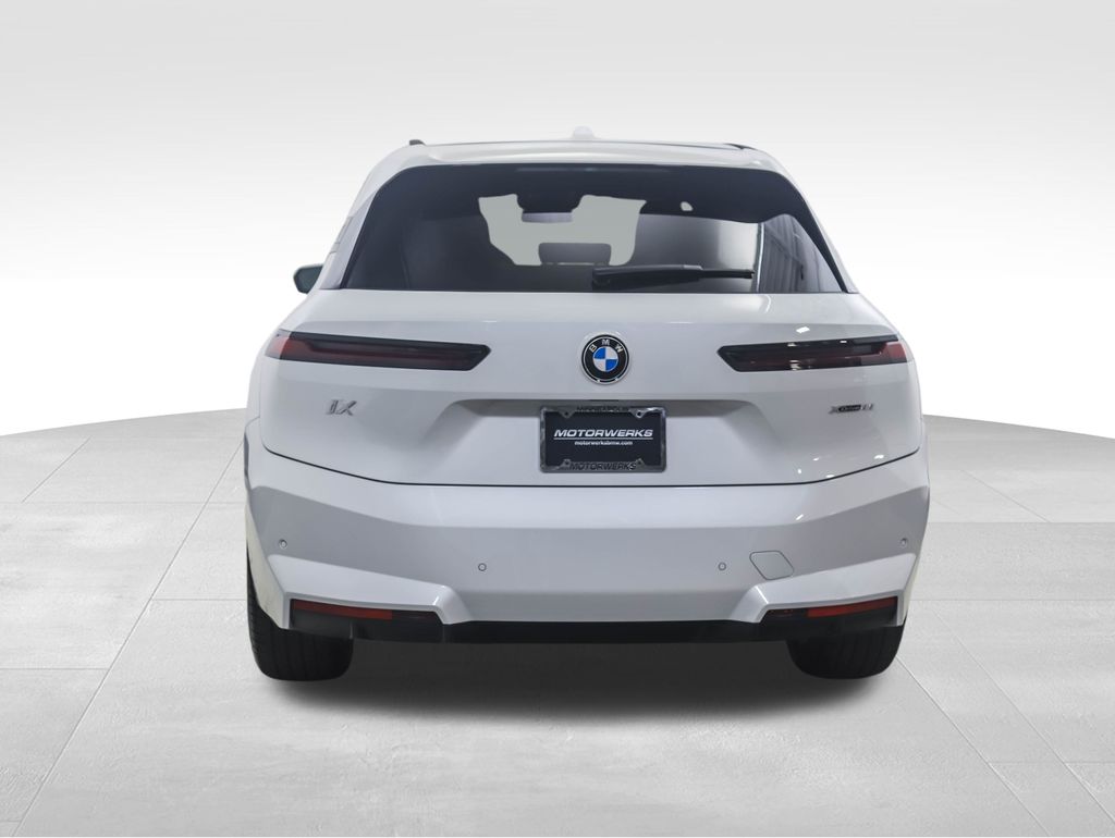 Thumbnail: 2026 BMW iX - 5