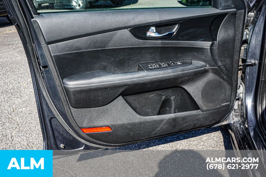 2023 Kia Forte GT-Line photo 41