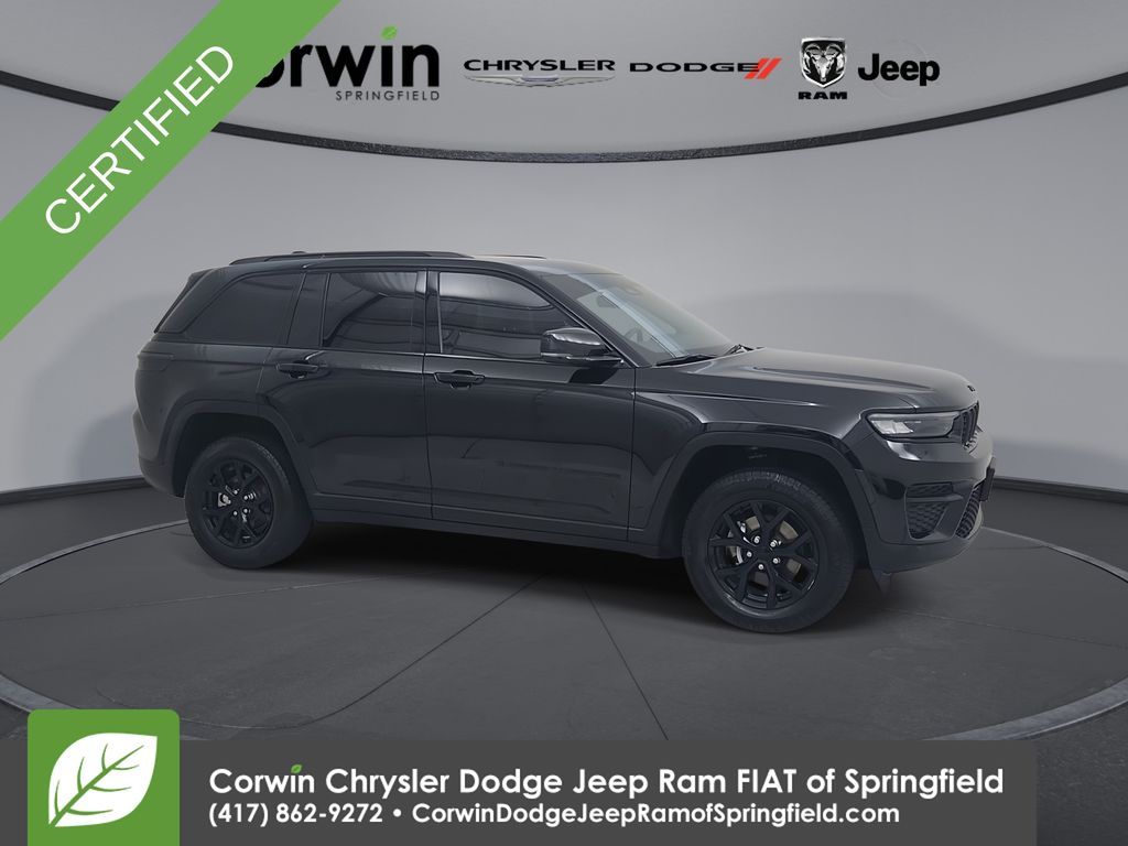 Diamond Black Crystal Pearlcoat 2024 Jeep Grand Cherokee SUV / Crossover Four-Wheel Drive 8-Speed Automatic