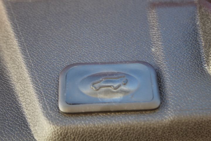 Used Car 2012 Chevrolet Traverse  Ltz For Sale Under $10,000 In Georgetown, Texas