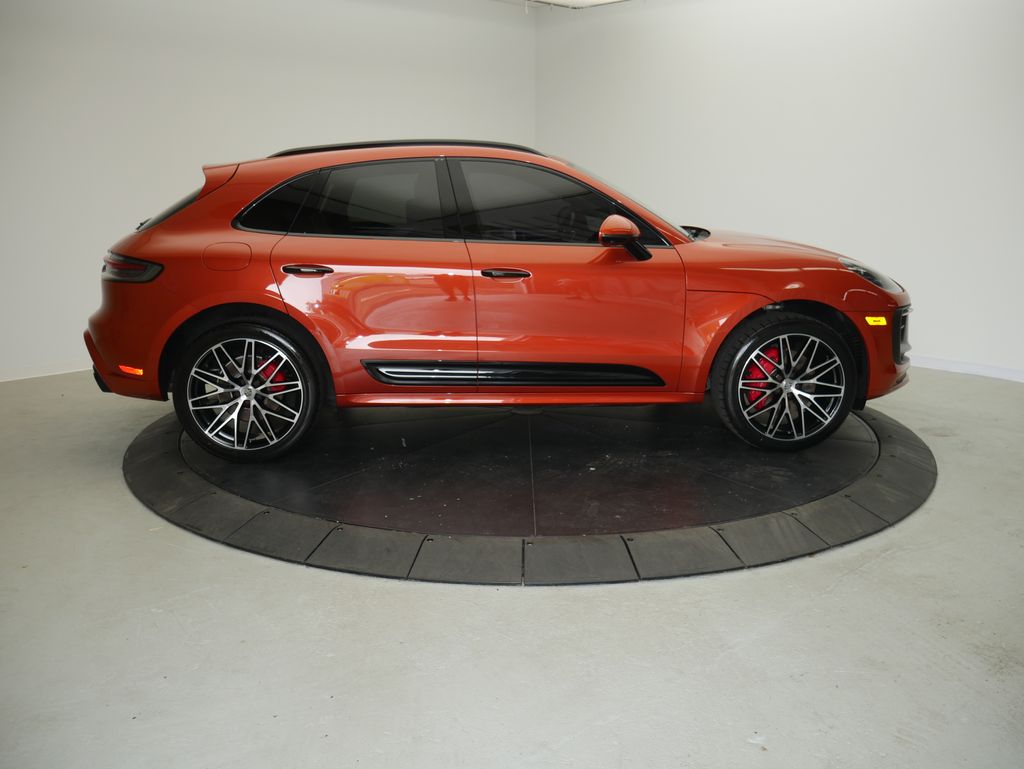 Thumbnail: 2023 Porsche Macan - 8