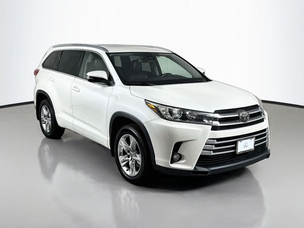 Thumbnail: 2018 Toyota Highlander - 3