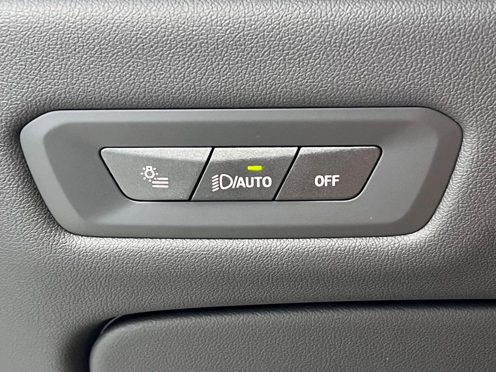 Thumbnail: 2025 BMW X5 - 20