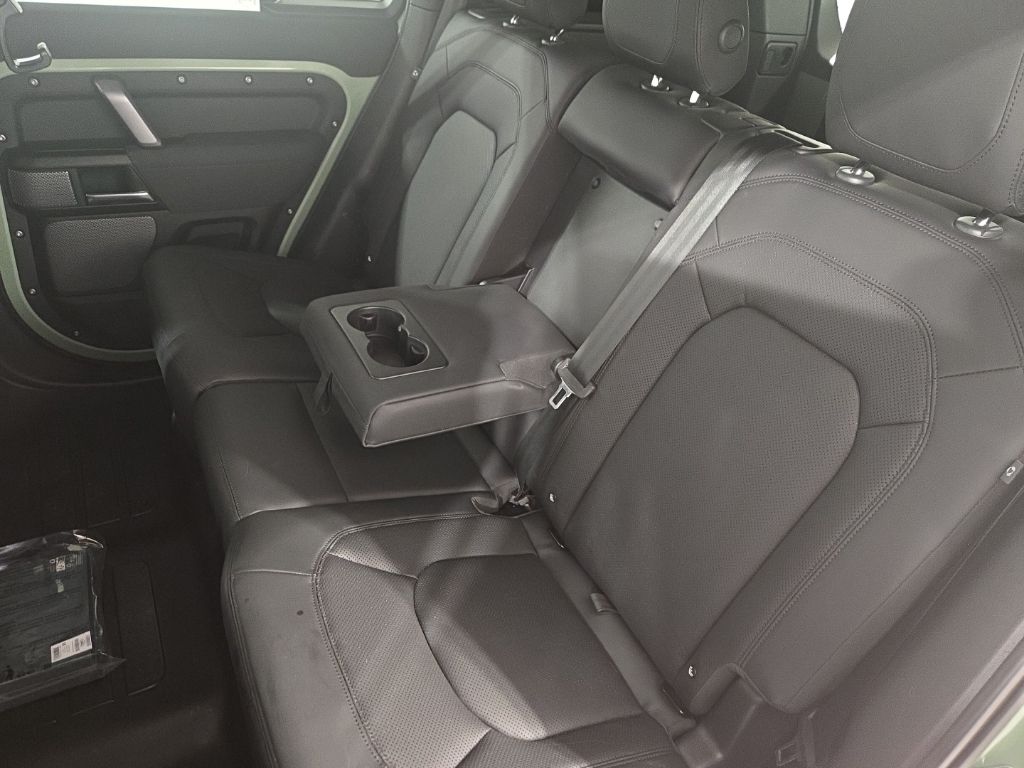 Certified Used 2023  Land Rover 75th Edition image 21
