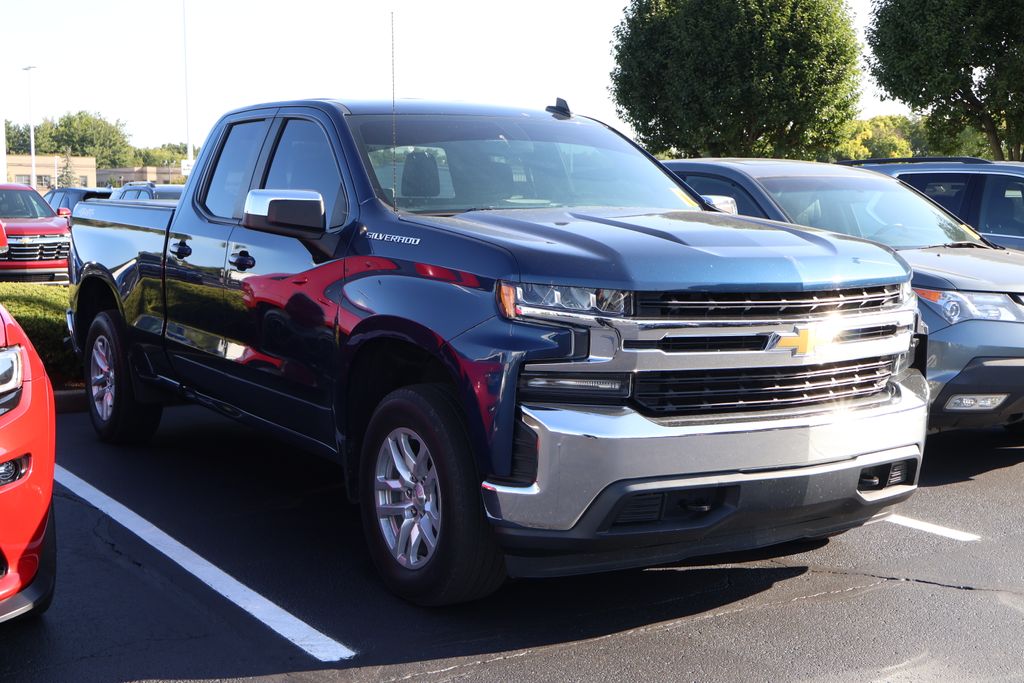 Thumbnail: 2019 Chevrolet Silverado 1500 - 3