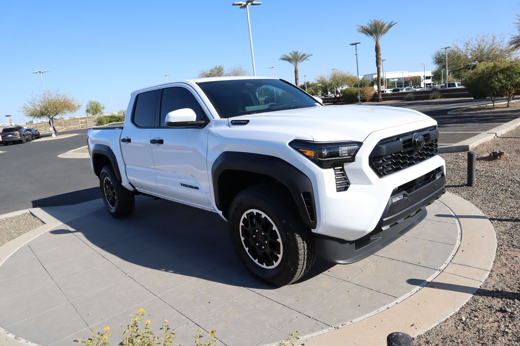 2025 Toyota Tacoma TRD Off-Road 3