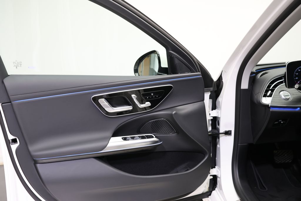 Thumbnail: 2027 Mercedes-Benz E-Class - 30