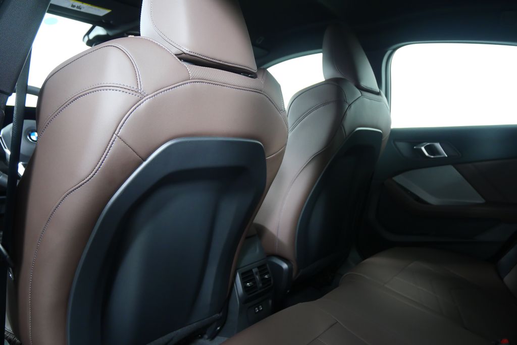 Thumbnail: 2026 BMW 2 Series - 16