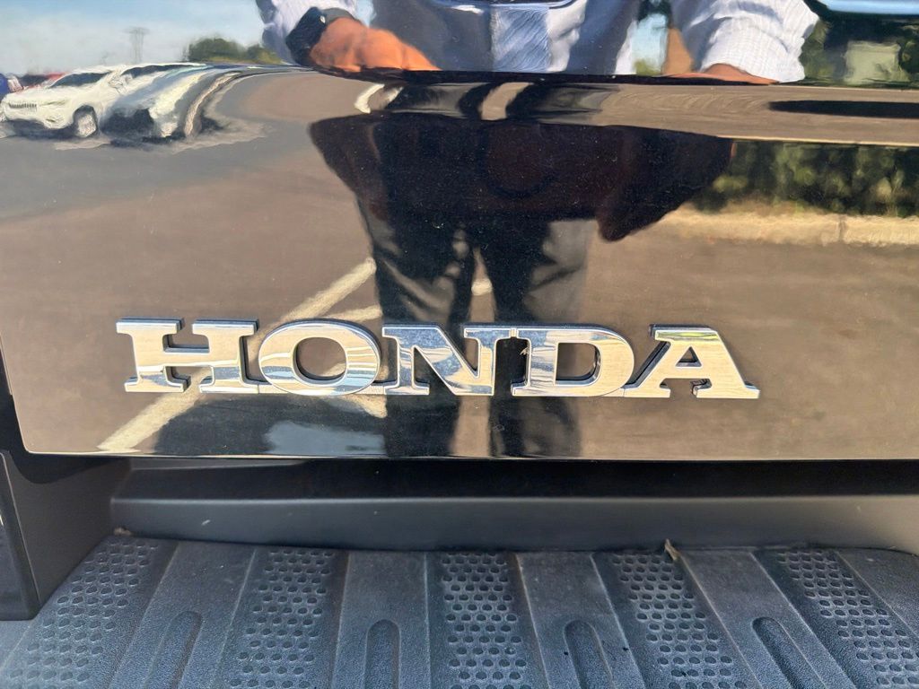 Certified Used 2024 Black Honda Sport image 8