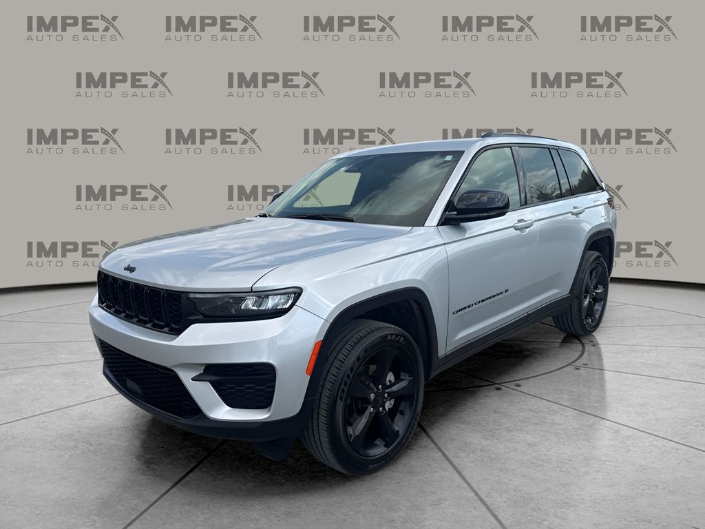 2024 Jeep Grand Cherokee Altitude X 4x4's photo