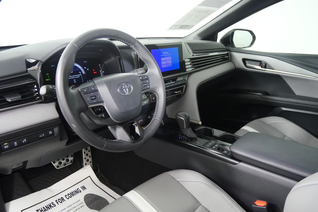 Thumbnail: 2025 Toyota Camry - 13