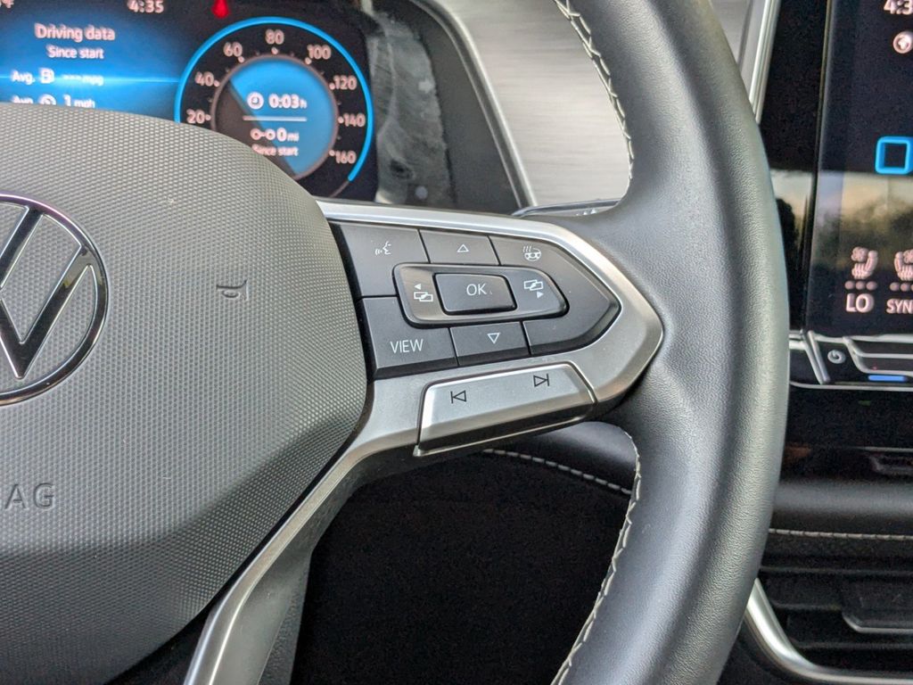 2024 Volkswagen Atlas Cross Sport 2.0T SE w/Technology