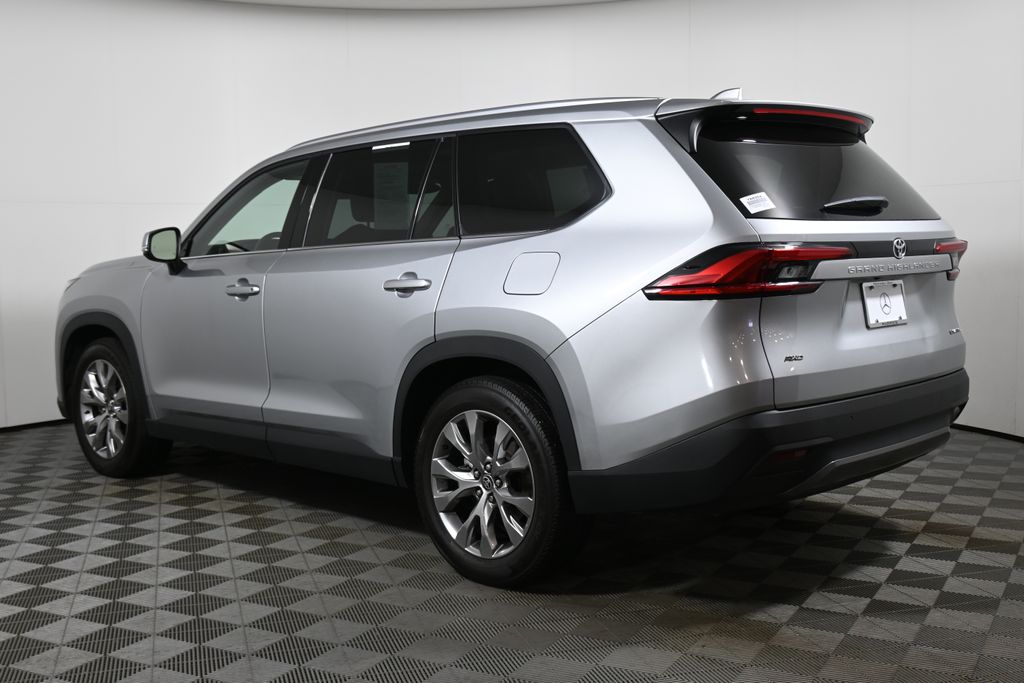 Thumbnail: 2024 Toyota Grand Highlander - 2