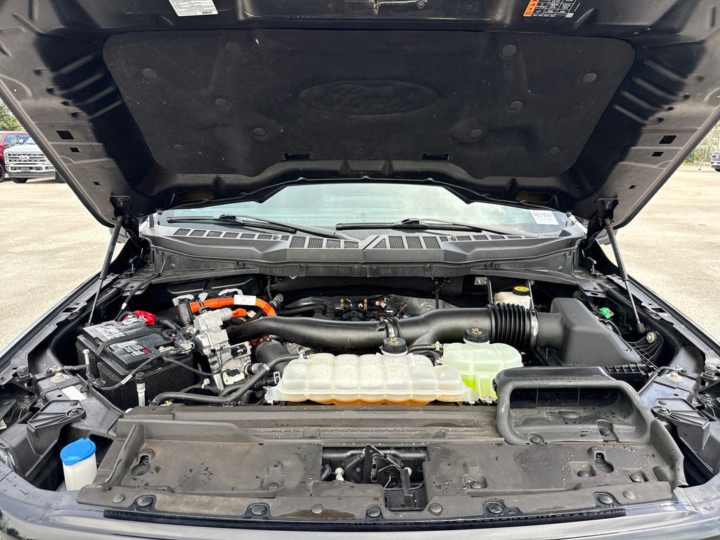 Certified Used 2024 Gray Ford XLT image 33